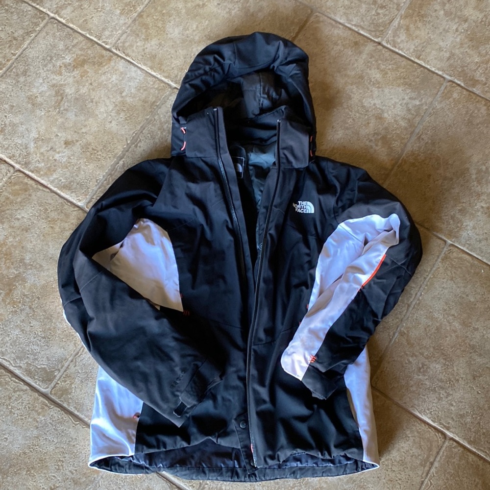 NorthFace ski coat w/ recco